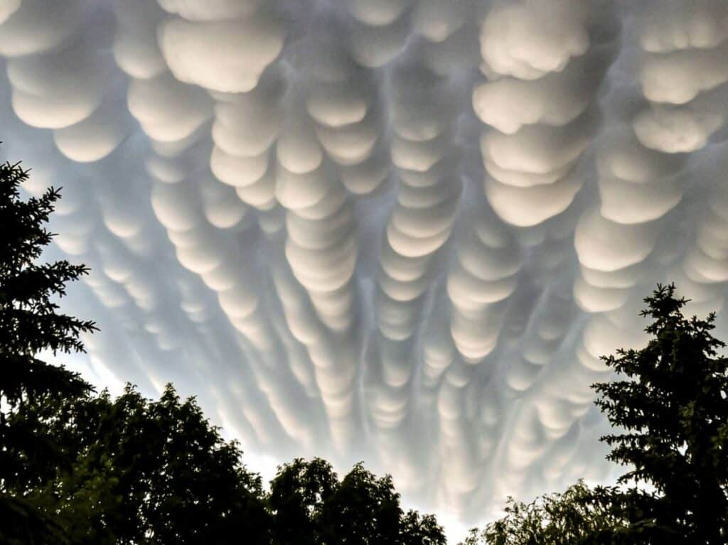 mamatus-1024x767 Nuages en formes : Dessinez c’est gagné !